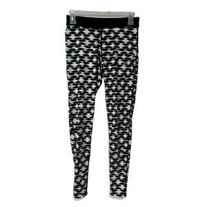 Nike Dri Fit Active Leggings Womens Small Back Zipper Pocket Stretch Black White